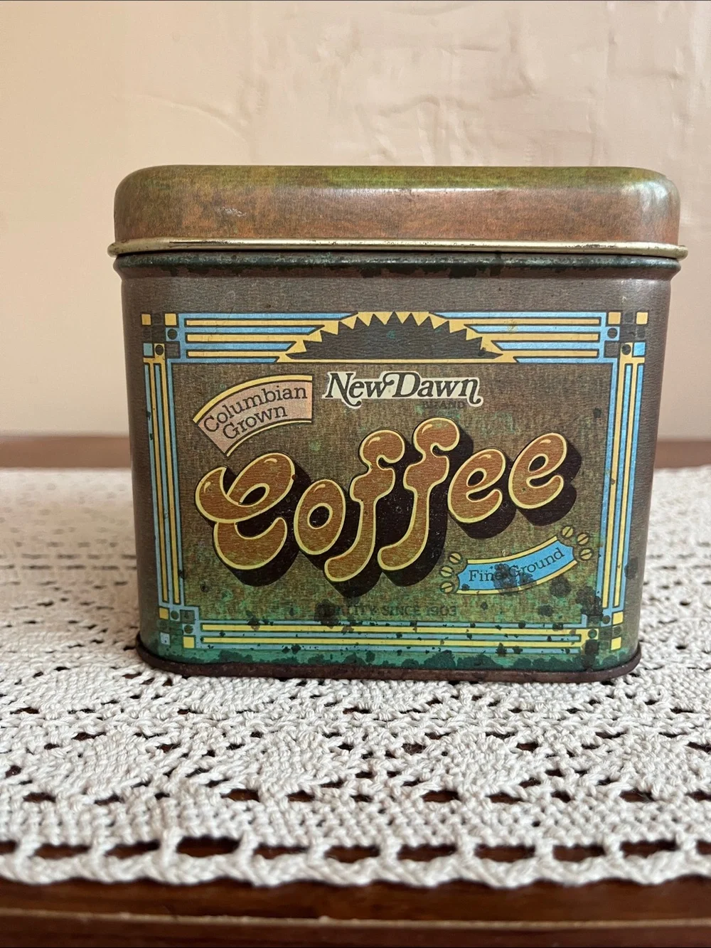 Vintage , Cheinco, Golden Harvest Green Coffee, Tea & Flour Storage Tin Set
